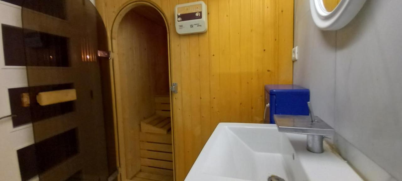 Chalet Con Piscina, Sauna Y Jacuzzi Cerca Del Mar A Media Hora De Bilbao Y Santander El Puente  ภายนอก รูปภาพ